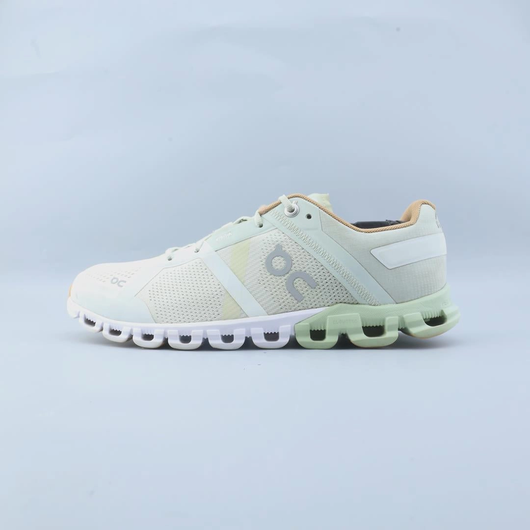 ON CLOUD FLOW 2.0 On Cloud cushioned shoes with lightweight feel