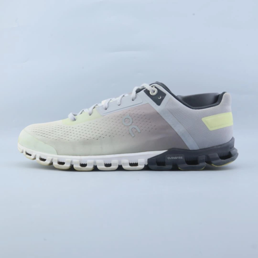 ON CLOUD FLOW 3.0 On Cloud cushioned shoes with lightweight feel