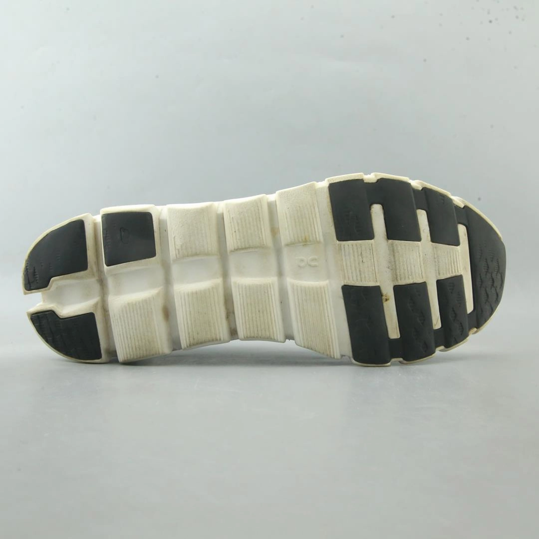 ON CLOUD FLOW 4 On Cloud lightweight running shoes