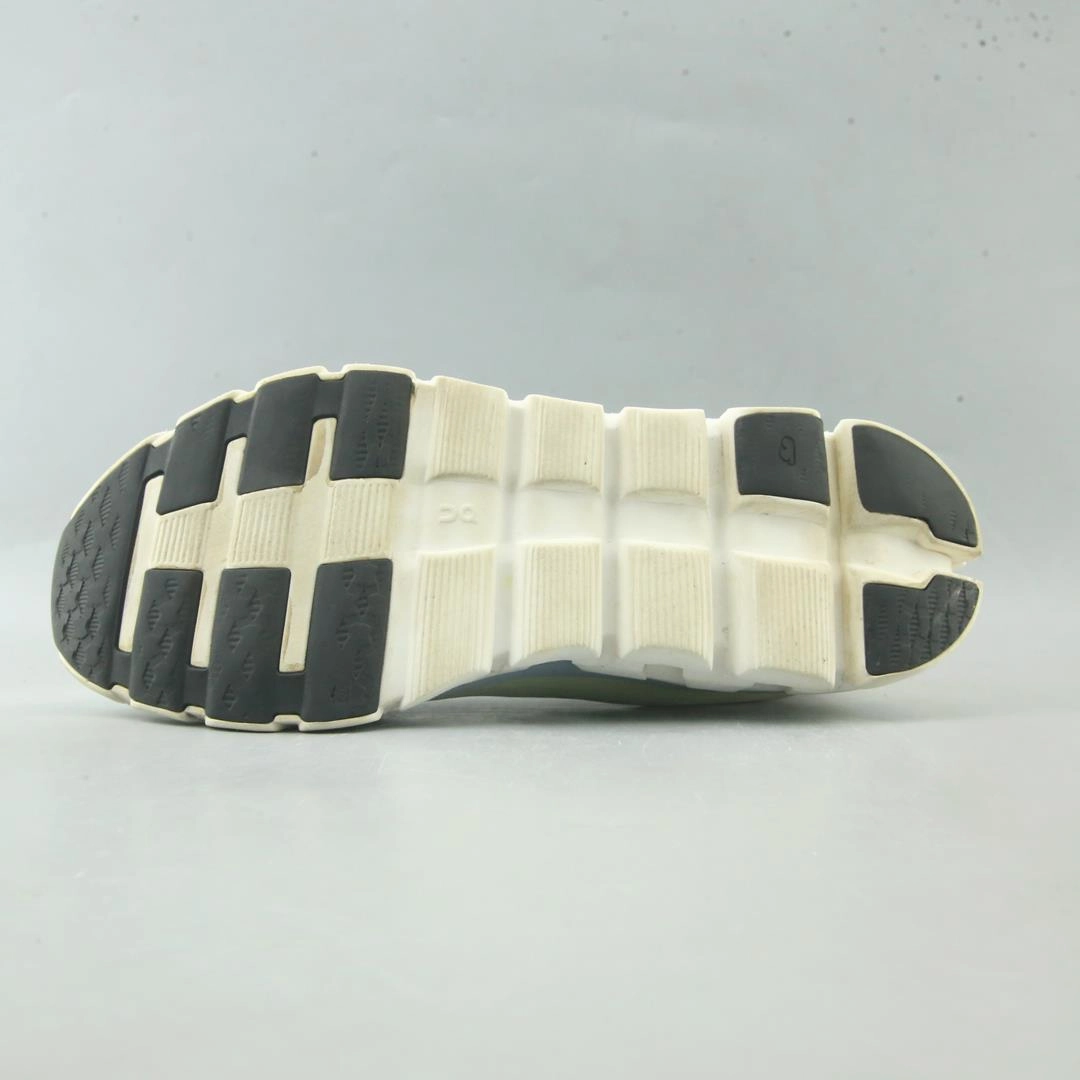 ON CLOUD FLOW 4 On Cloud lightweight running shoes