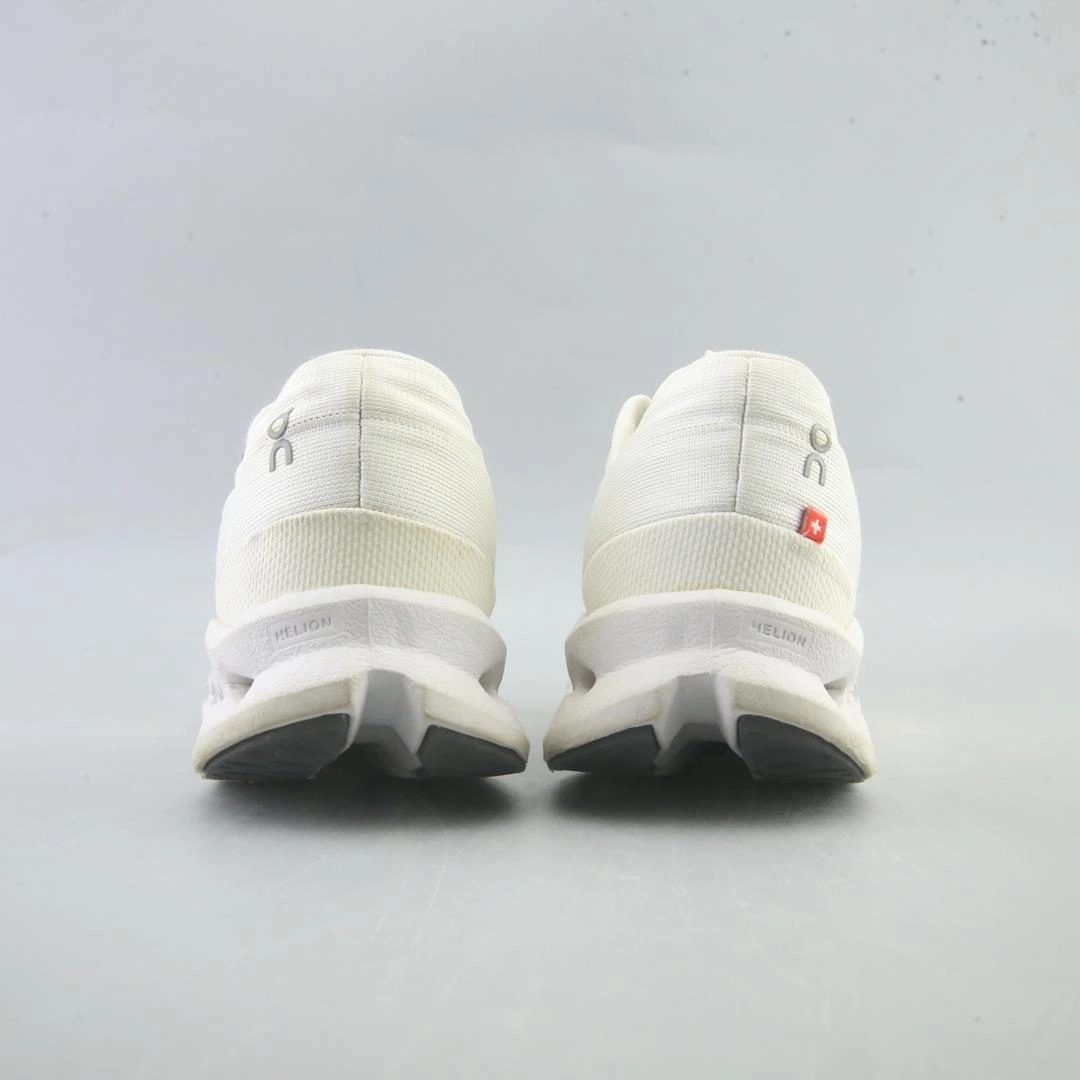 ON CLOUD SURFER On Cloud lightweight running shoes