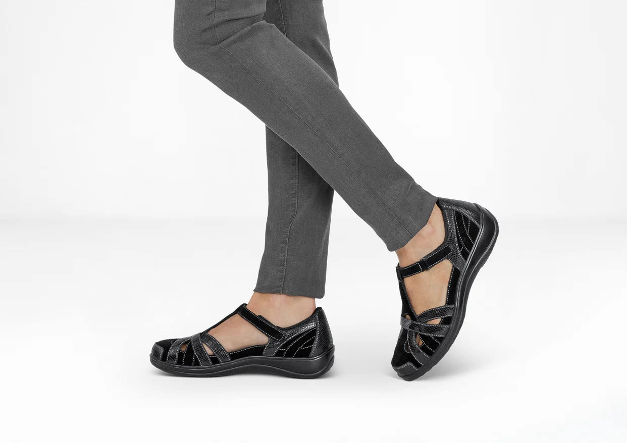 Orthofeet - Women - Juno - Black Orthofeet comfortable shoe looks