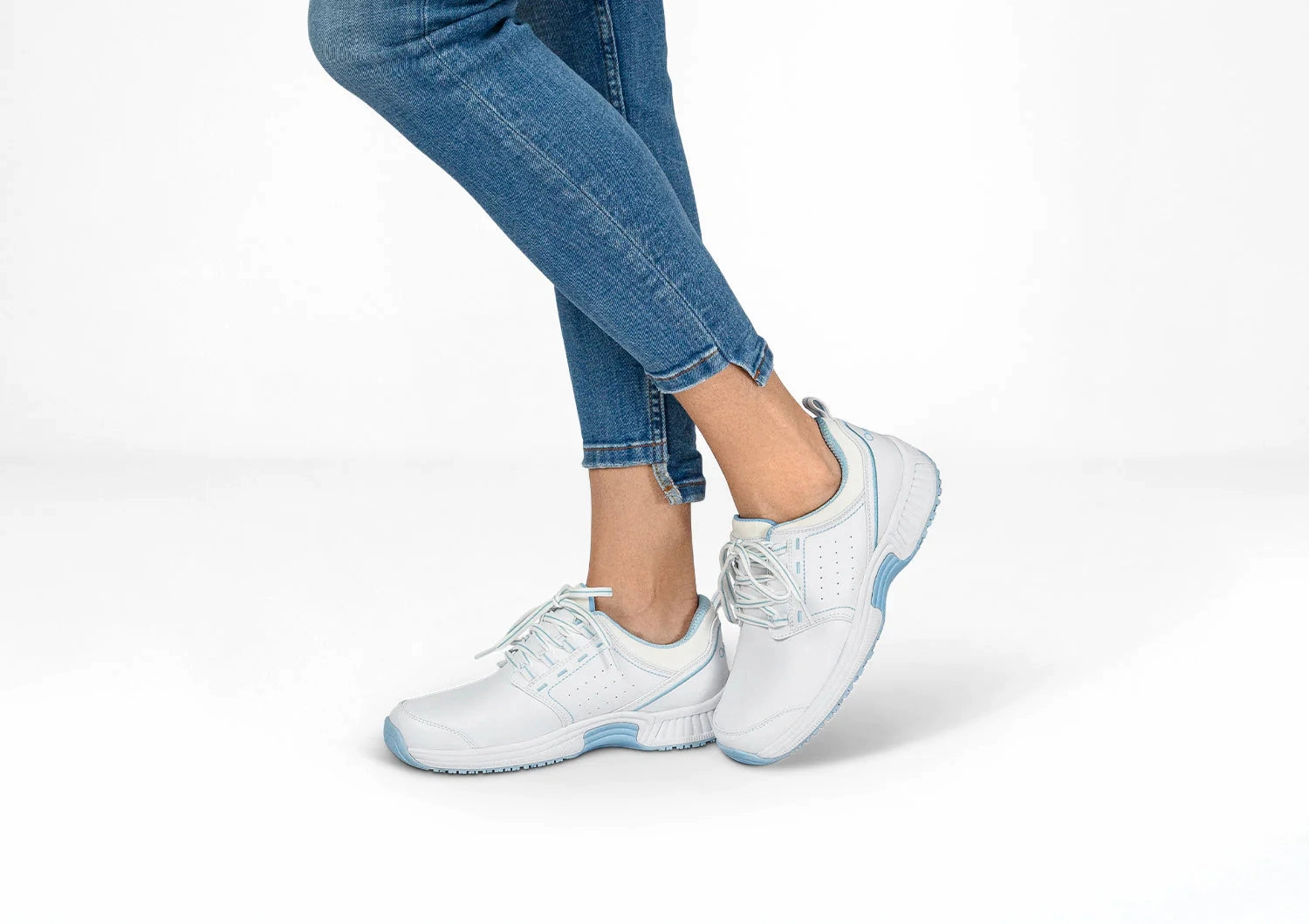 Orthofeet - Women - Talya Slip-Resistant - White Orthofeet comfortable shoe looks