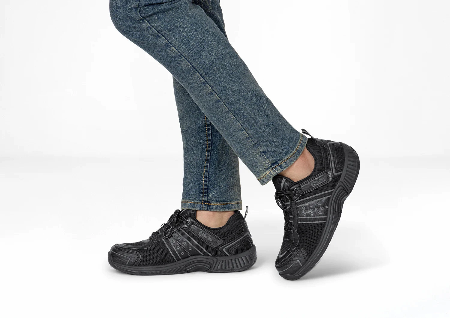 Orthofeet Monterey Bay Tie-Less - Black Orthofeet comfortable shoe looks