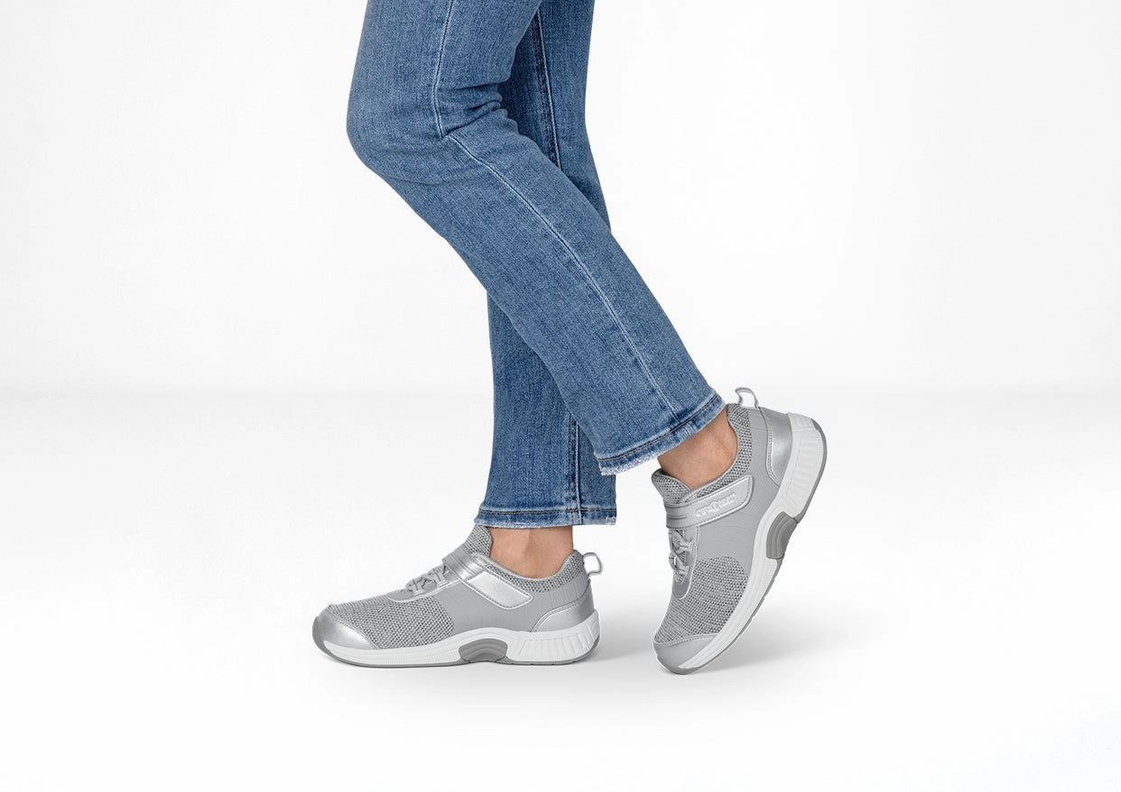 ORTHOFEET Women Joelle Stretch Knit - Gray Orthofeet comfortable shoe looks