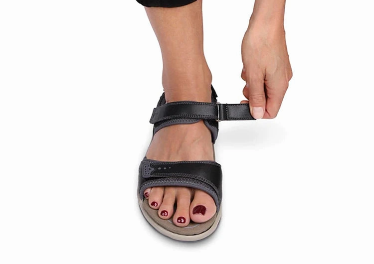 Orthofeet Women Malibu Two Way Strap - Black Orthofeet comfortable shoe looks
