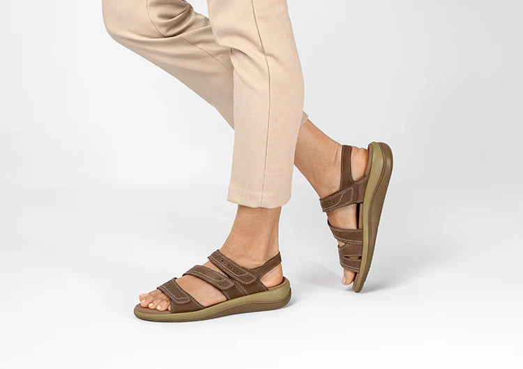 Orthofeet -Women  Naxos Two Way Strap - Bown Orthofeet comfortable shoe looks