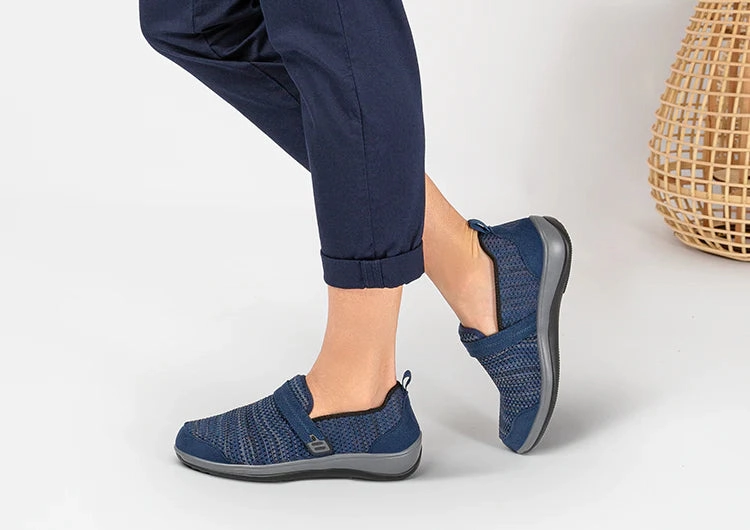 Orthofeet Women Quincy Stretch - Blue Orthofeet comfortable shoe looks
