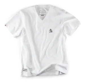 Outdoor Andsons Classic White V-Neck T-Shirt