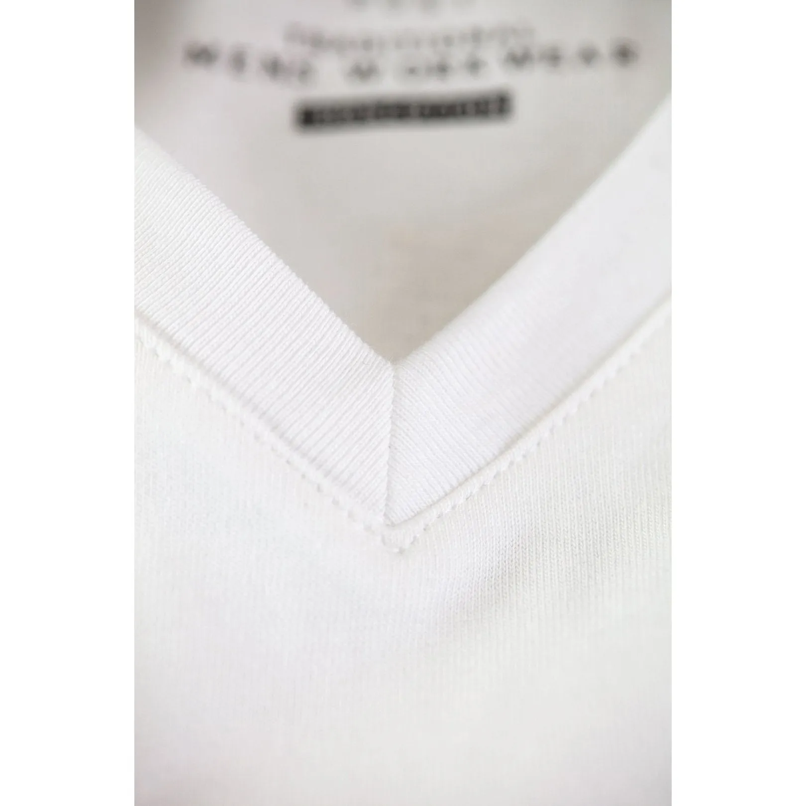 Outdoor Andsons Classic White V-Neck T-Shirt