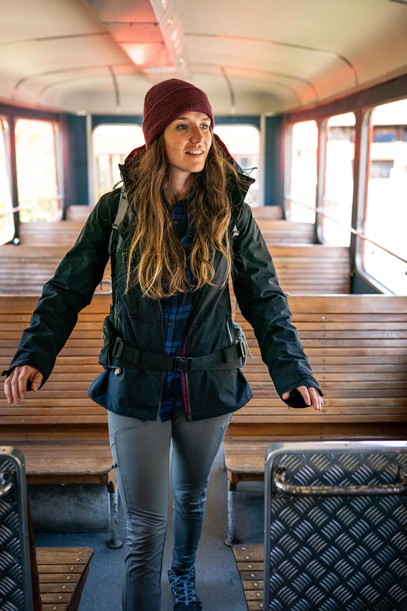Outdoor Decathlon Clothing Forclaz Women's Travel Backpacking Waterproof 3-in-1 Jacket Travel 500 17.6°F