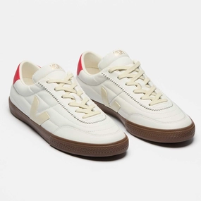 Panenka Leather Sneaker Veja eco-friendly sneakers with minimalist look
