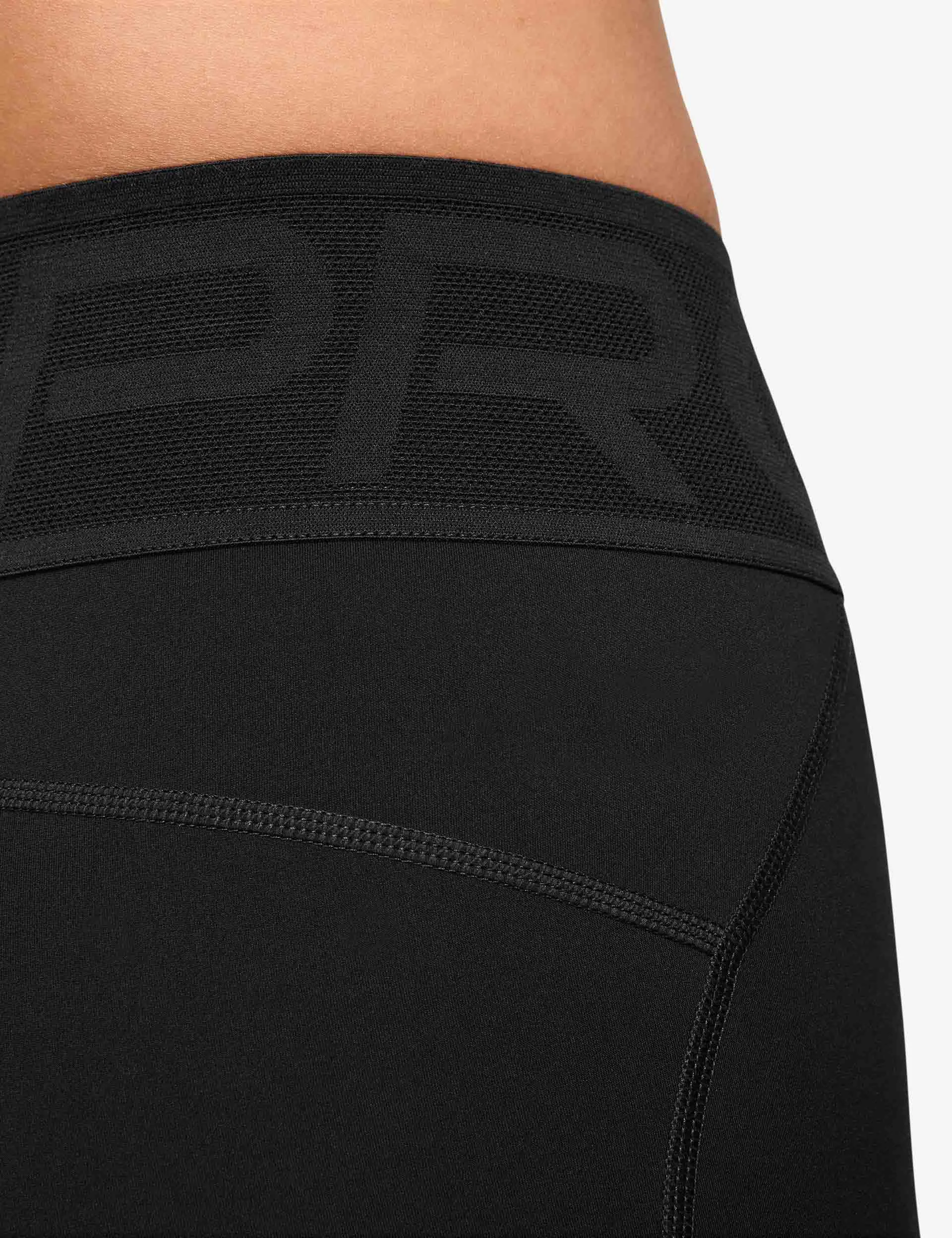Pro Sculpt High Waisted 5" Biker Shorts - Black/White