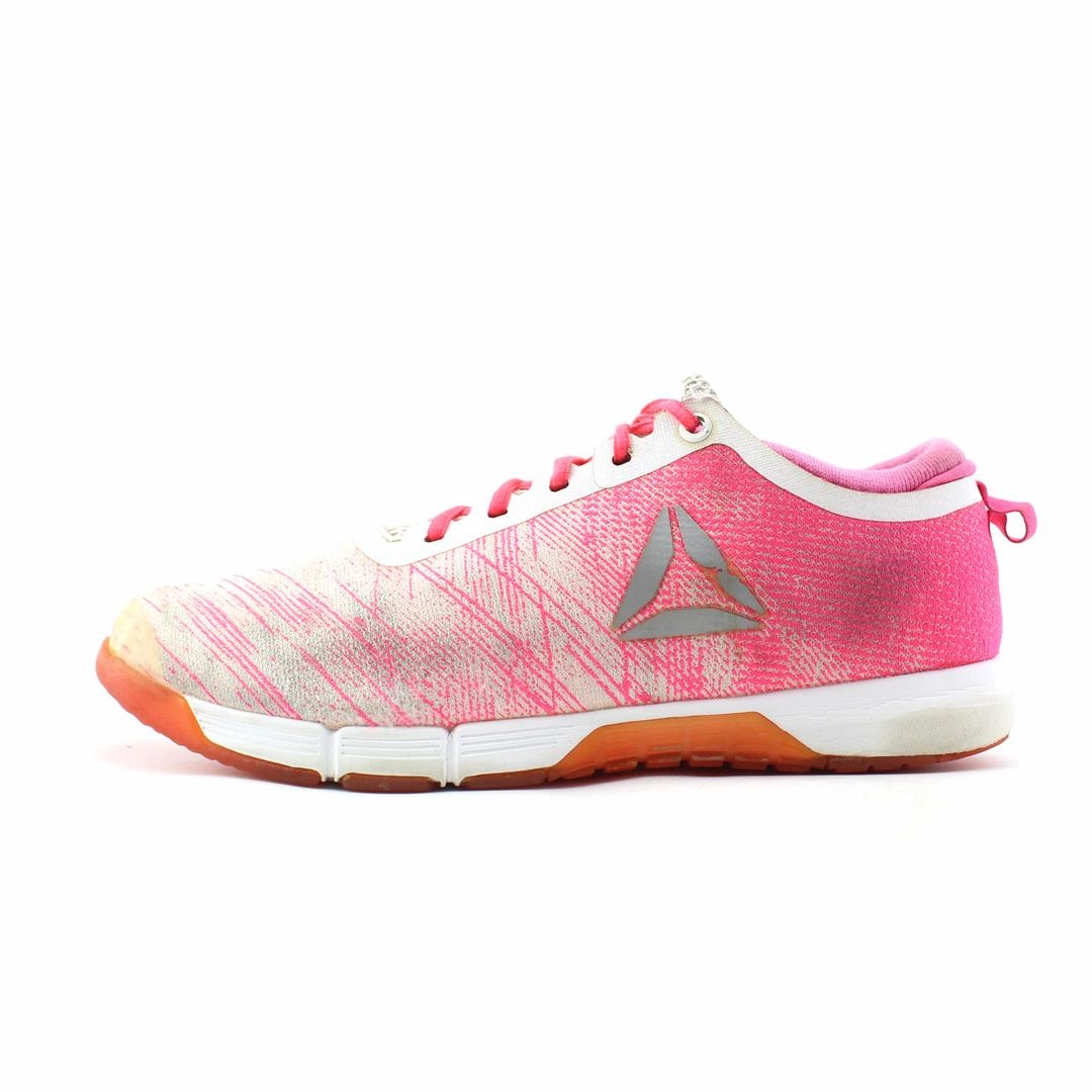 REEBOK . Reebok versatile sport footwear