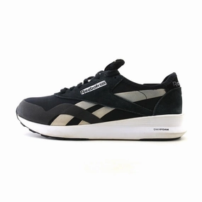 REEBOK CLASSIC NYLON SP Reebok versatile sport footwear