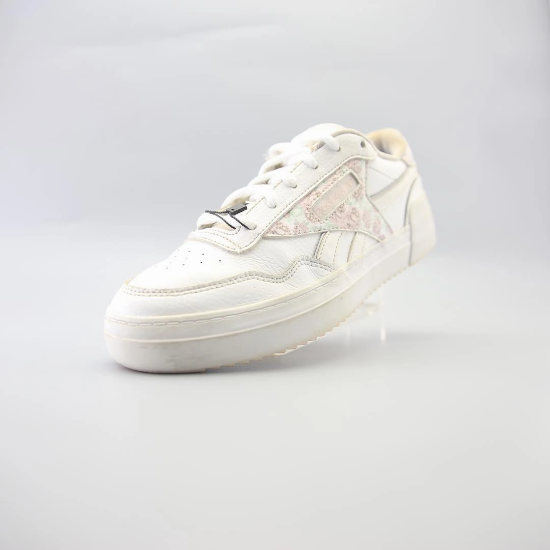 REEBOK  CLUB MEMT BOLD 2 Reebok athletic footwear visuals