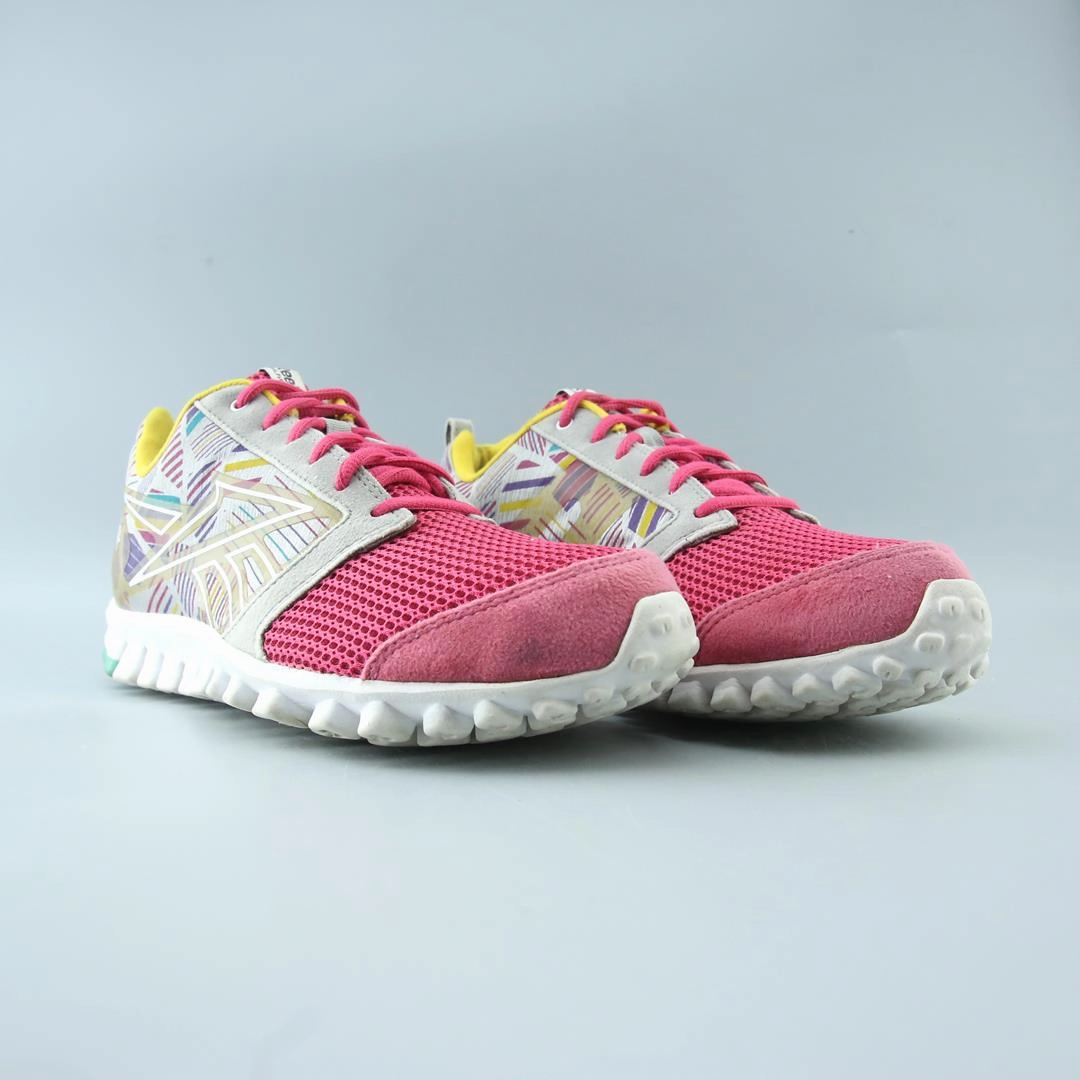 REEBOK REALFLEX Reebok athletic footwear visuals