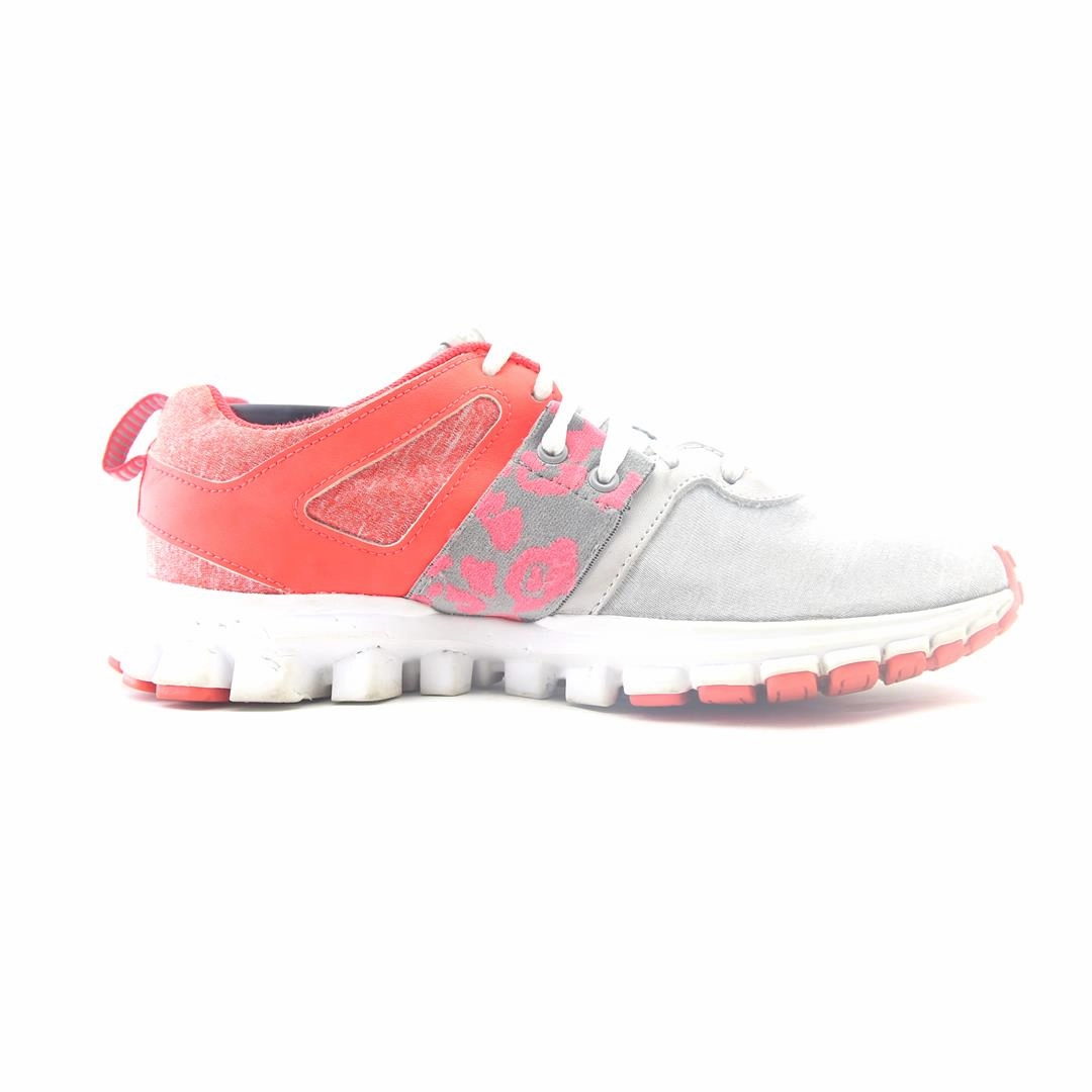 REEBOK REALFLEX Reebok athletic footwear visuals