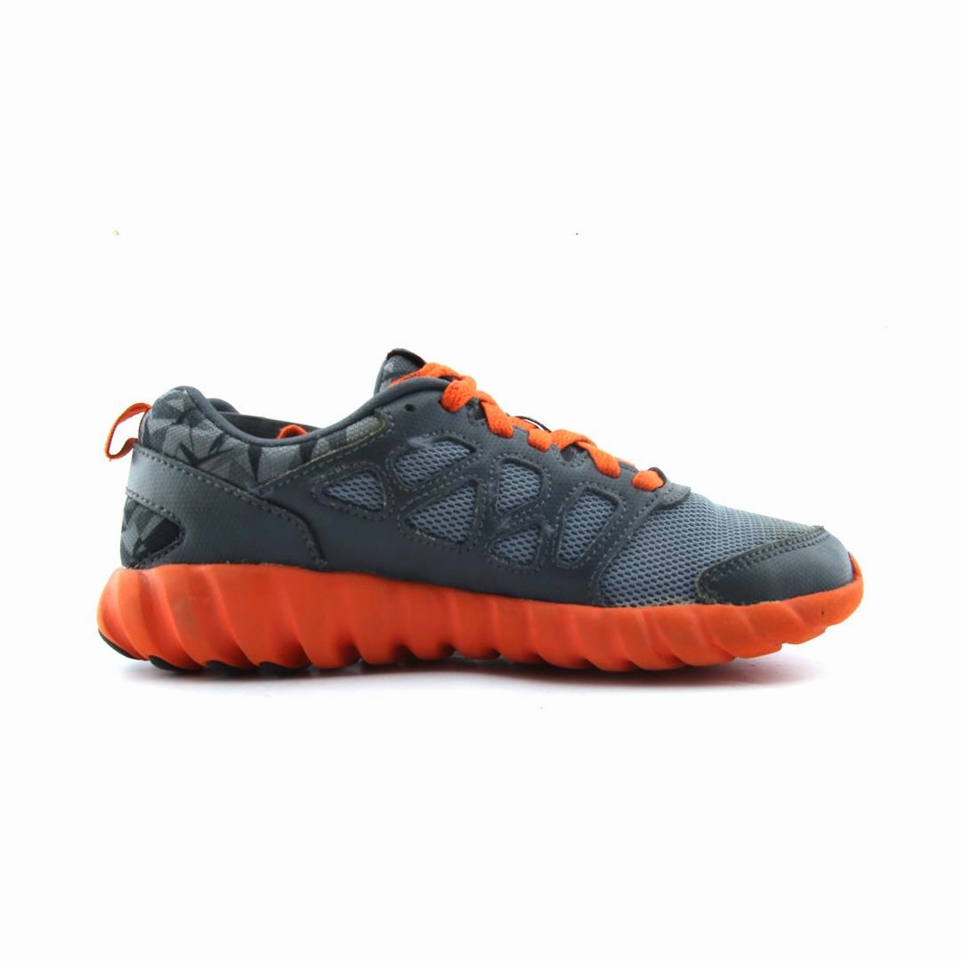REEBOK TWIST FORM BLAZE 2.0 Reebok athletic footwear visuals