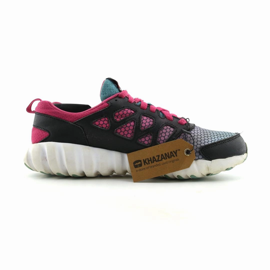 REEBOK  TWISTFORM 3.0 Reebok athletic footwear visuals