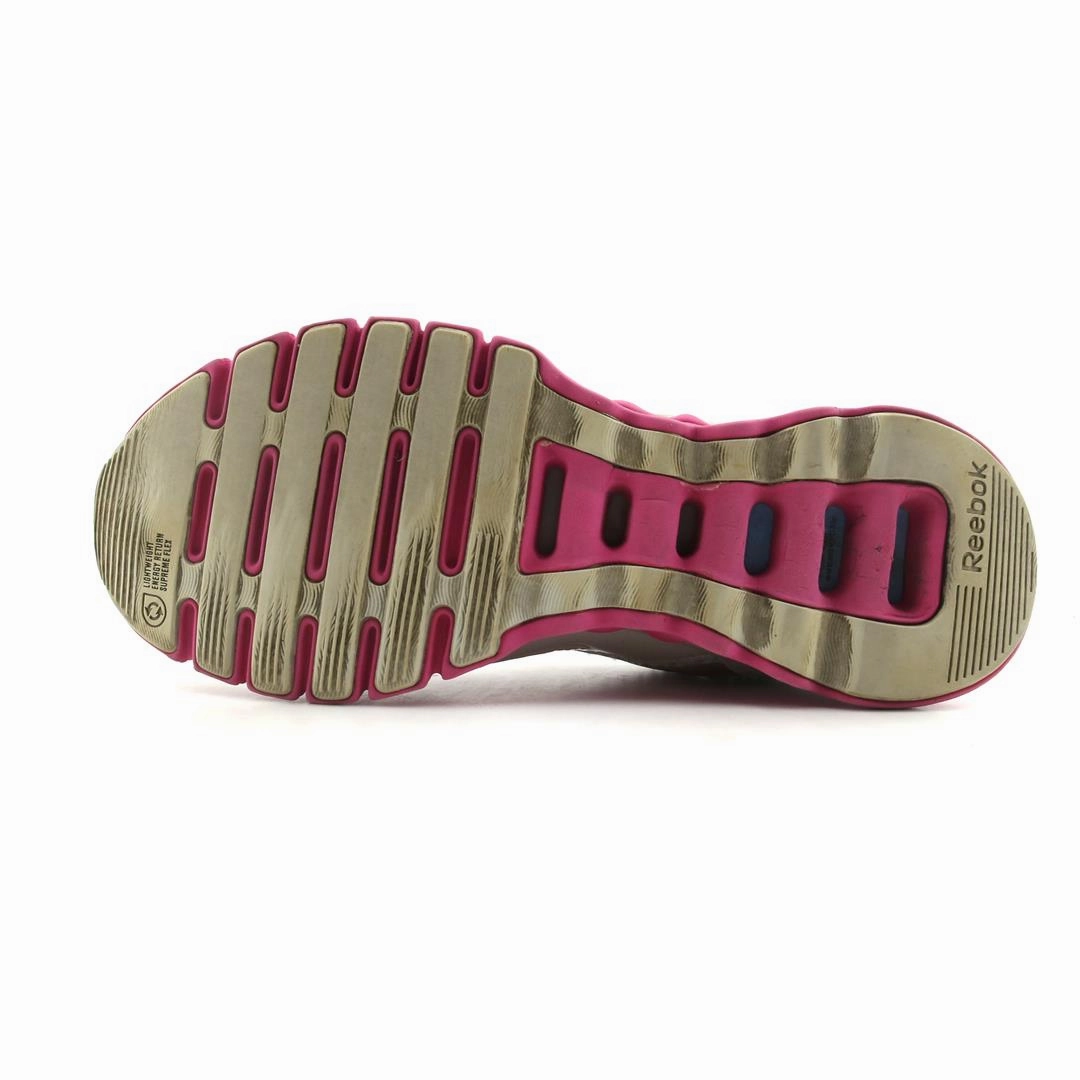 REEBOK VIBETECH Reebok athletic footwear visuals
