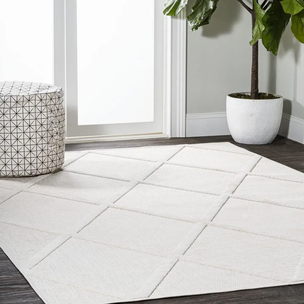 Salines Diamond Trellis Indoor/Outdoor Area Rug Jonathan Y Home