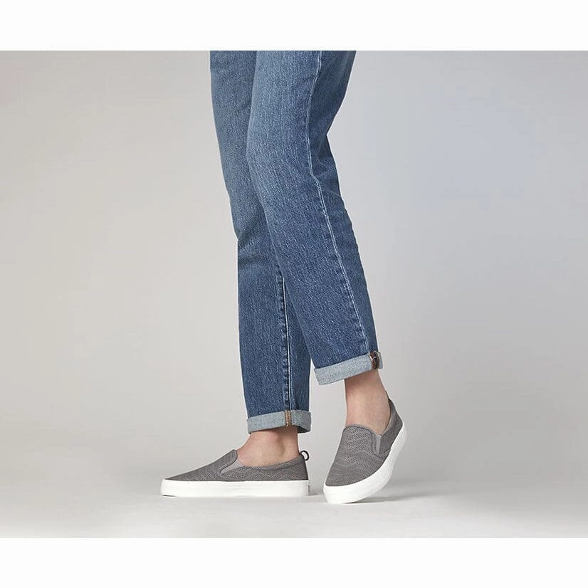 SPERRY CREST TWIN GORE PERFORATED LEATHER SLIP ON SNEAKER WOMEN'S - FINAL SALE! Sperry classic boat shoes