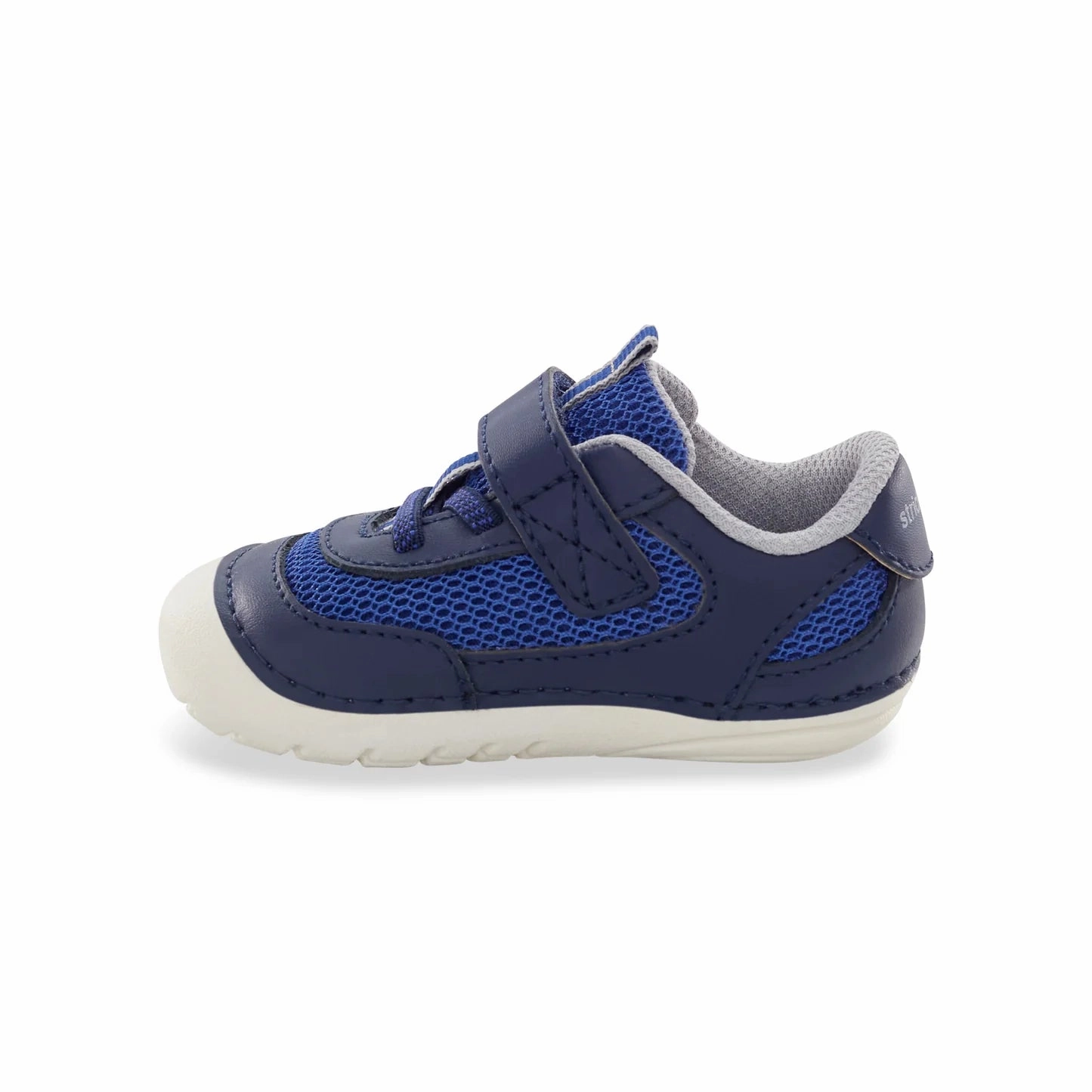 STRIDE RITE SOFT MOTION APOLLO SNEAKER KIDS' MEDIUM AND WIDE - FINAL SALE! Stride Rite kids' supportive shoes