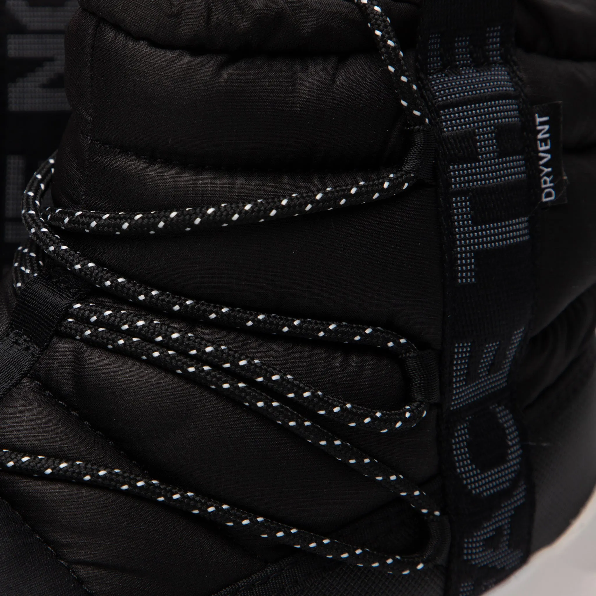 The North Face The North Face Women's ThermoBall Lace Up Waterproof Boot TNF / Gardenia White