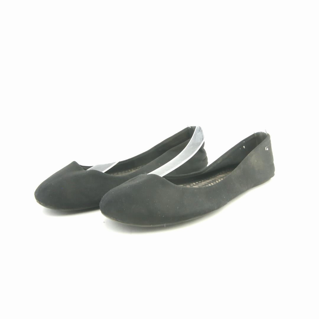 TIME AND TRU . Time And Tru everyday casual footwear