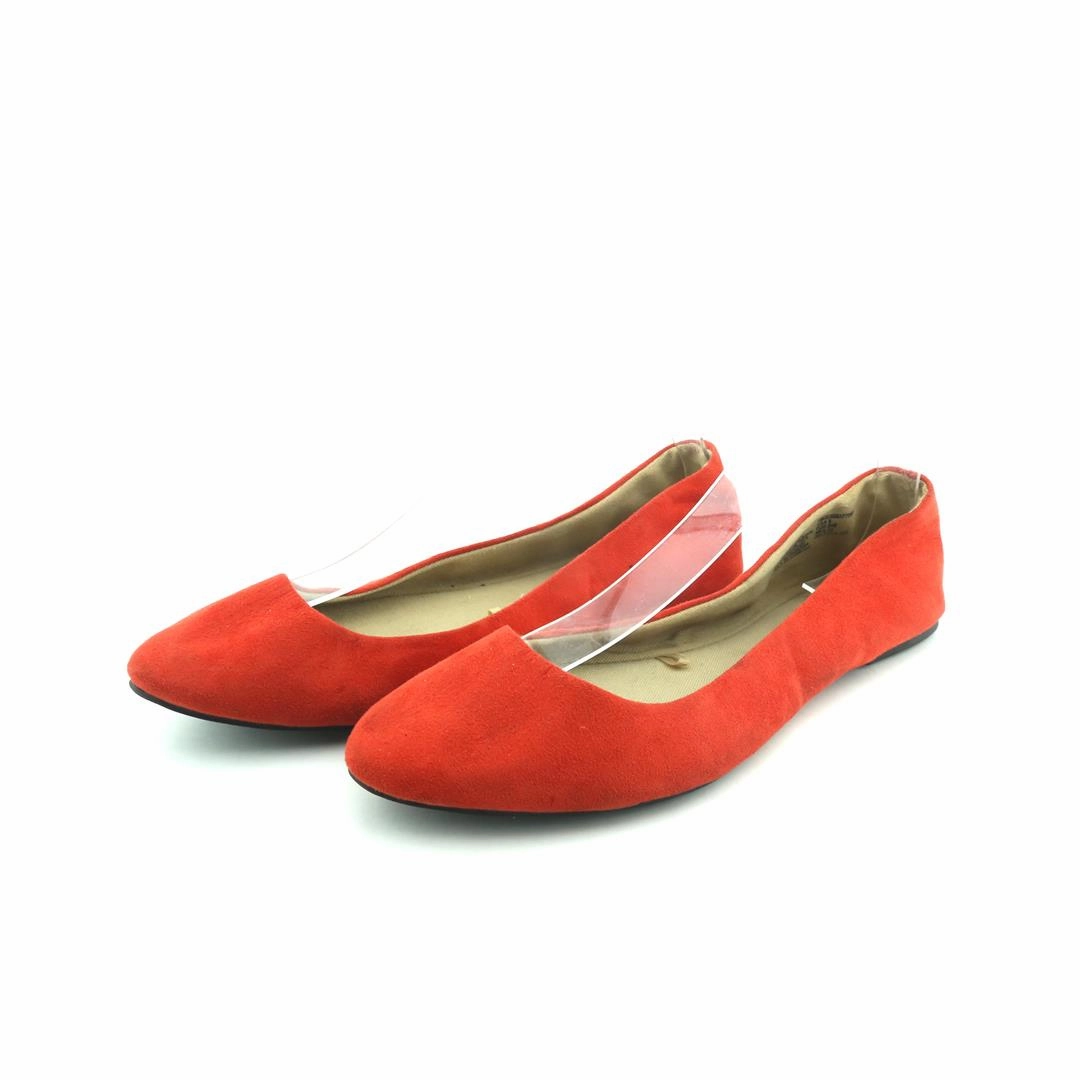 TIME AND TRU . Time And Tru everyday casual footwear