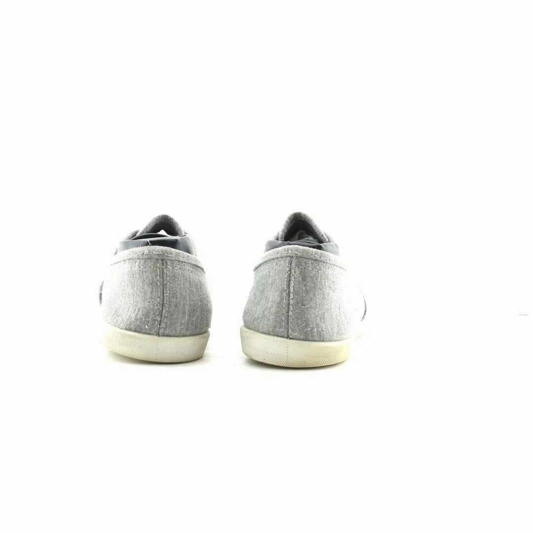 TIME AND TRU . Time And Tru casual shoe looks