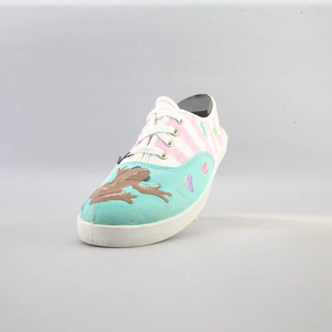 TIME AND TRU . Time And Tru casual shoe looks