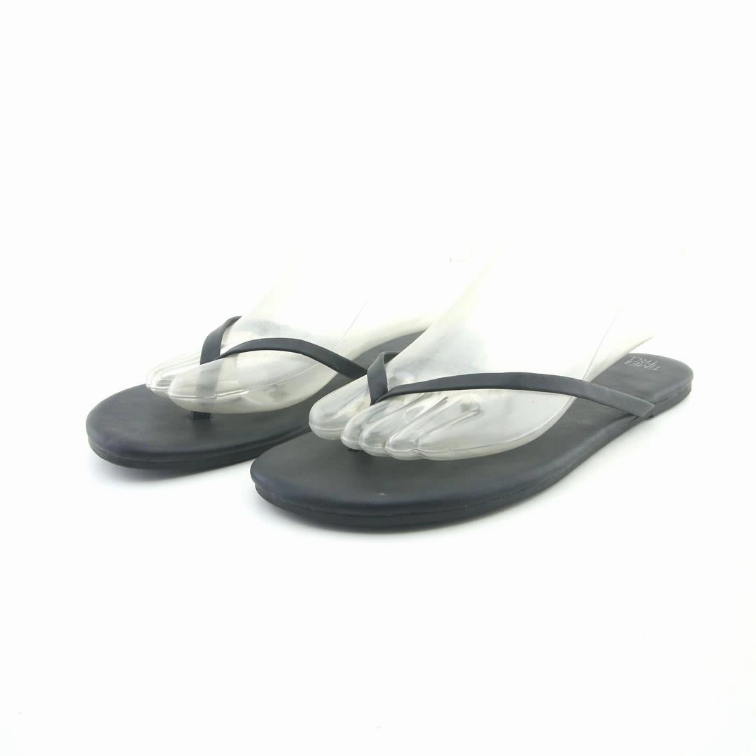 TIME AND TRU . Time And Tru everyday casual footwear