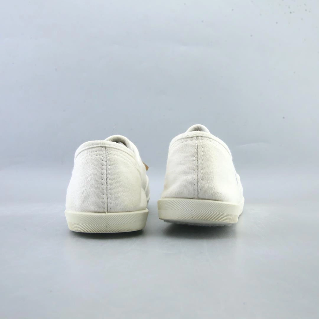 TIME AND TRU . Time And Tru casual shoe looks