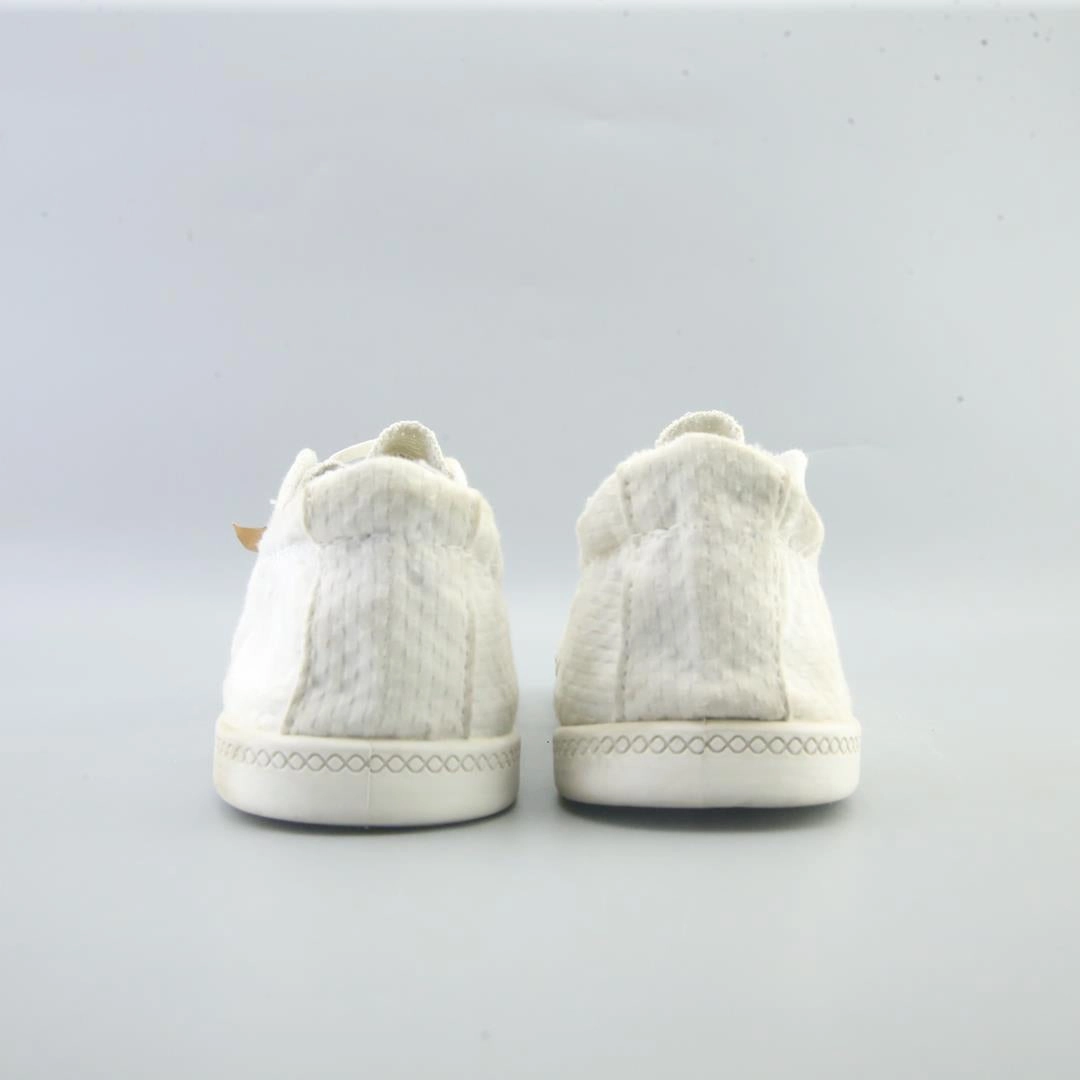 TIME AND TRU . Time And Tru casual shoe looks