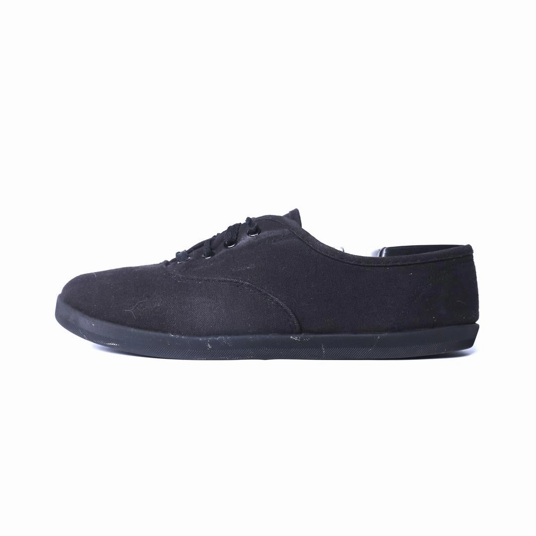 TIME AND TRU . Time And Tru everyday casual footwear