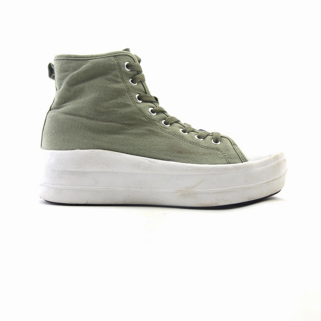 TIME AND TRU . Time And Tru casual shoe looks
