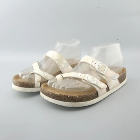TIME AND TRU . Time And Tru everyday casual footwear
