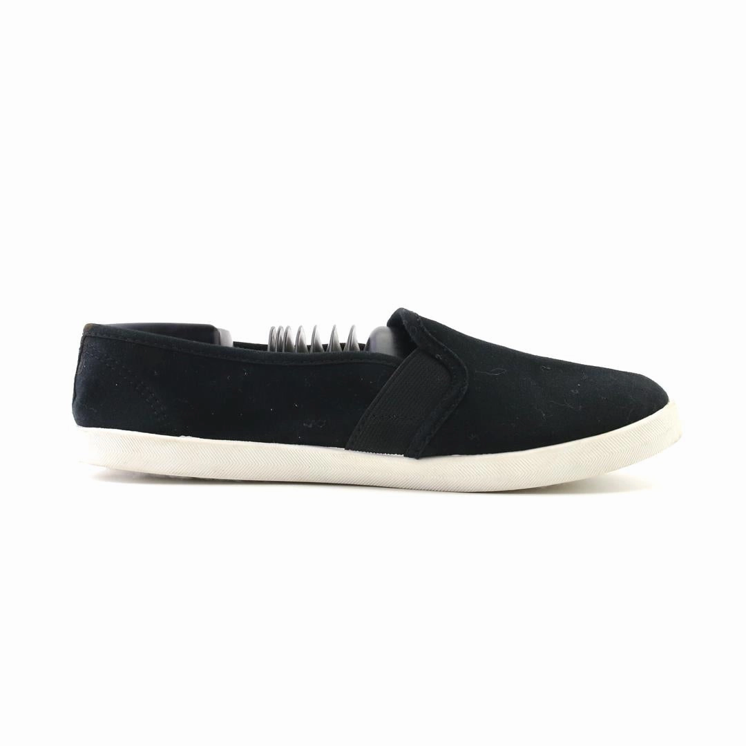 TIME AND TRU . Time And Tru casual shoe looks
