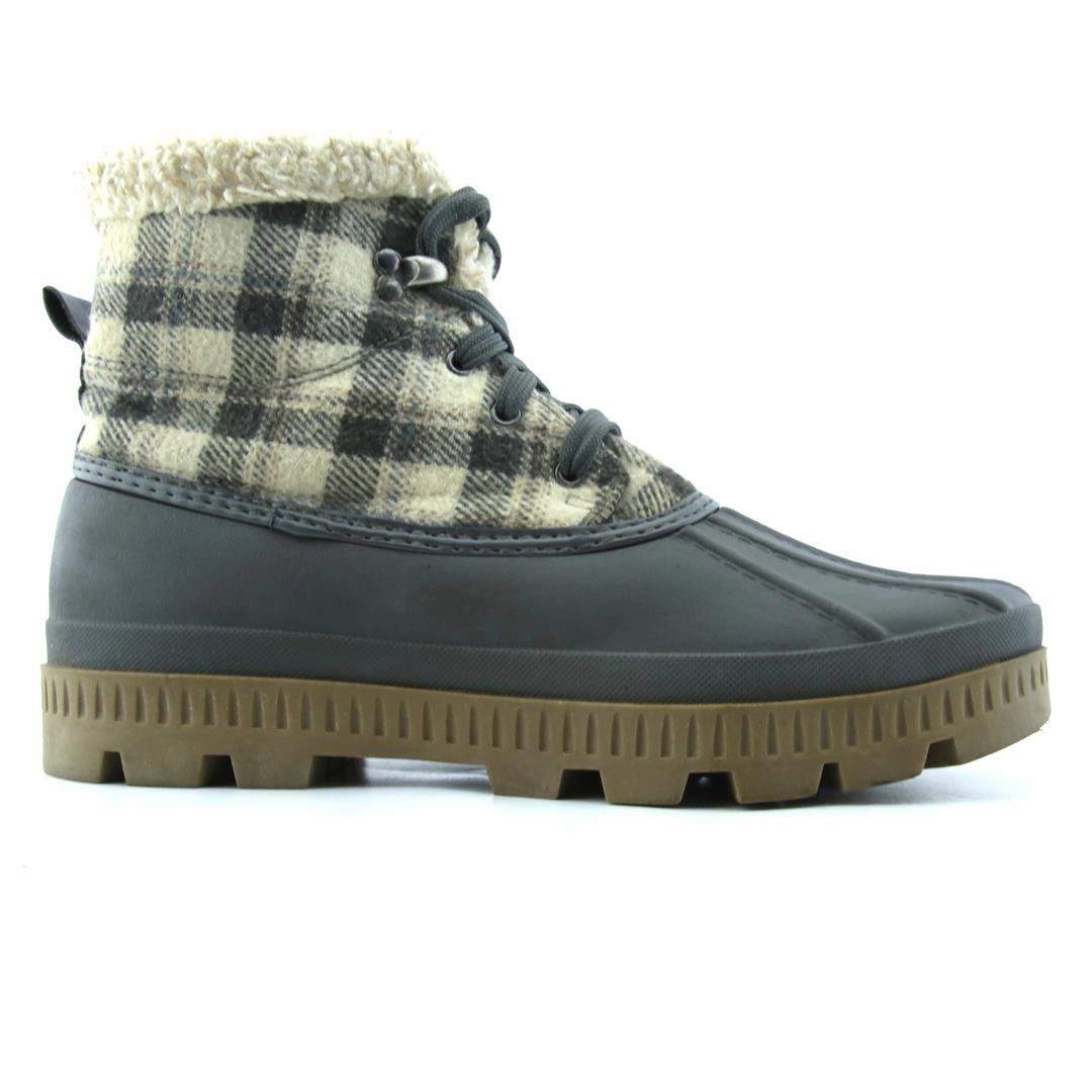 TIME AND TRU . Time And Tru casual shoe looks