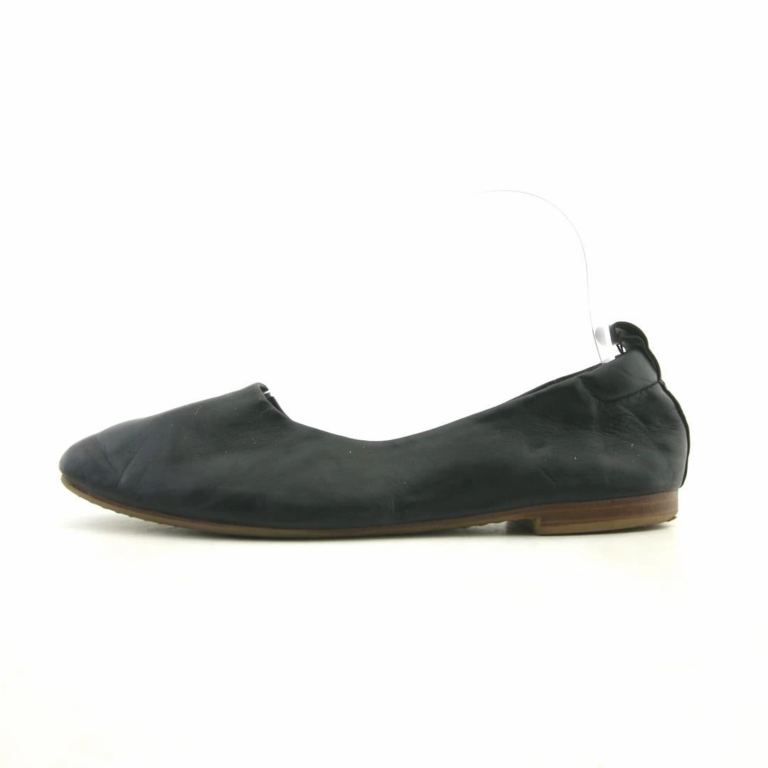 TIME AND TRU MEMORY FOAM Time And Tru casual shoe looks