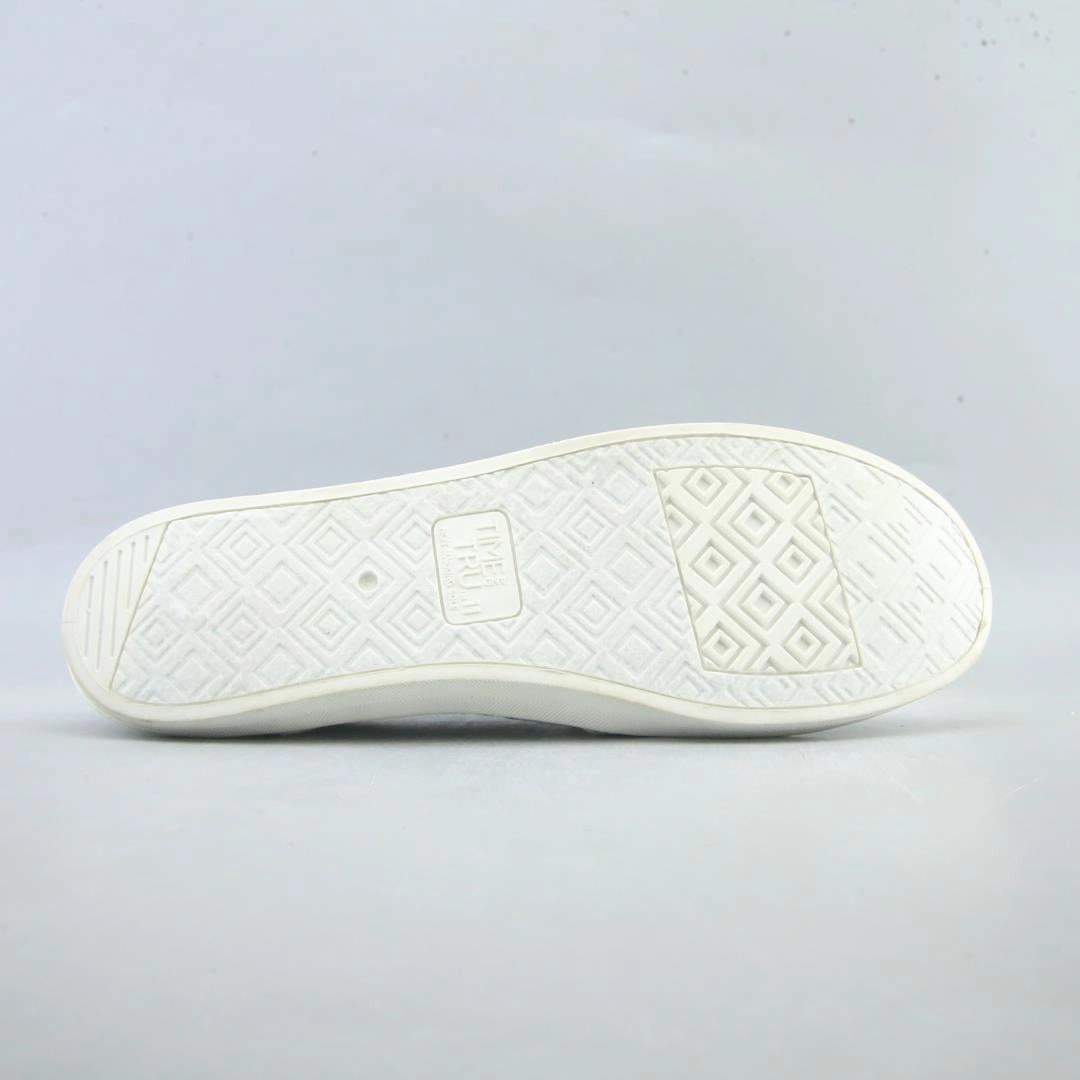 TIME AND TRU MEMORY FOAM Time And Tru casual shoe looks