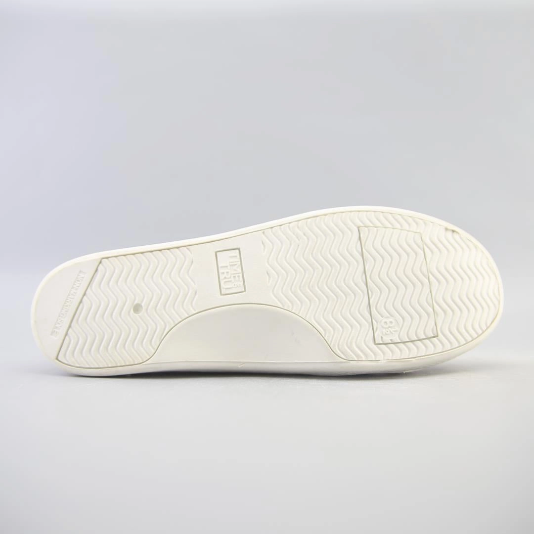 TIME AND TRU MEMORY FOAM Time And Tru casual shoe looks