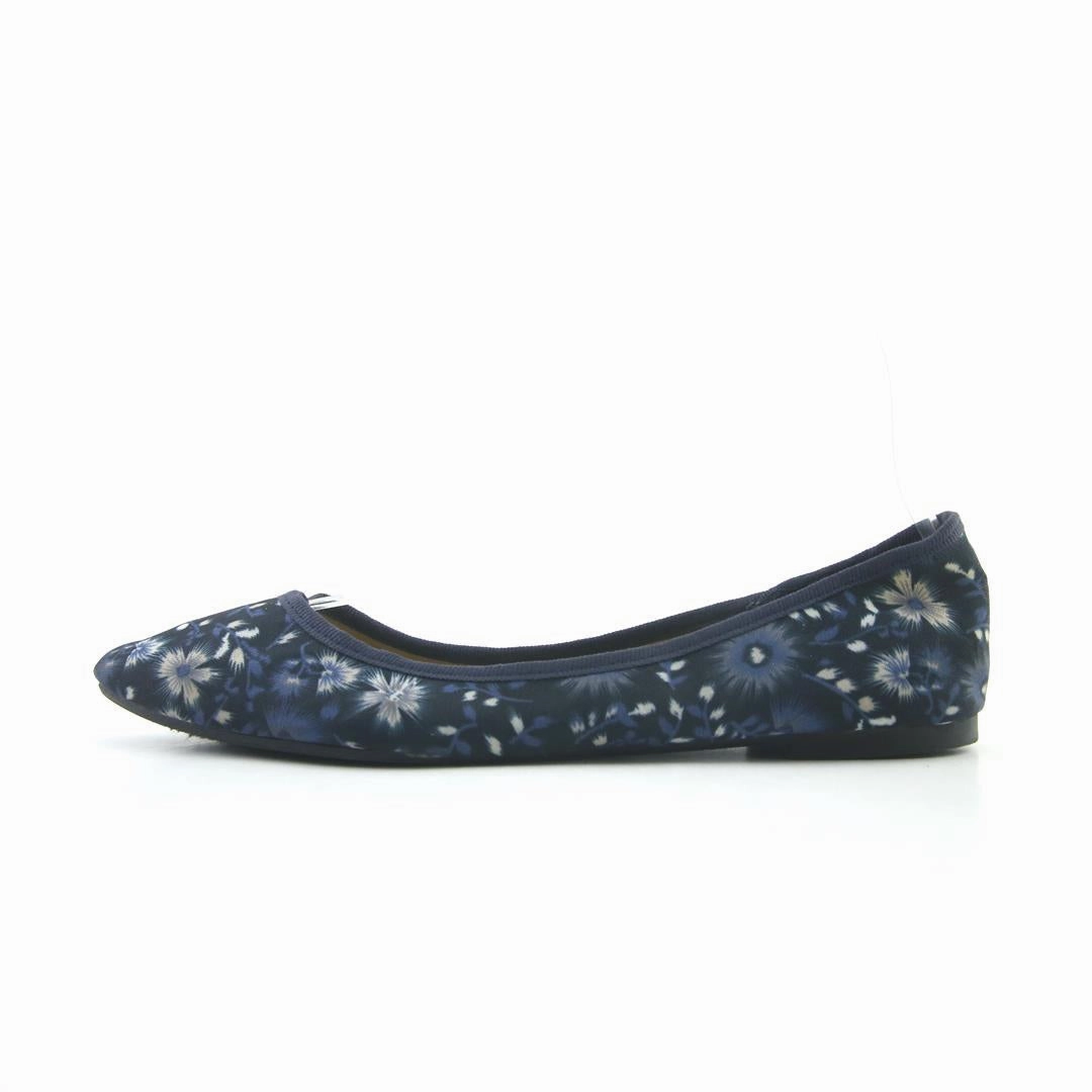TIME AND TRU MEMORY FOAM Time And Tru casual shoe looks