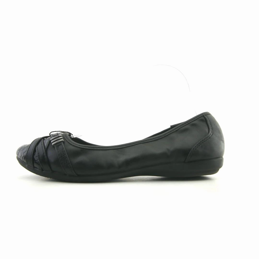 TIME AND TRU MEMORY FOAM Time And Tru casual shoe looks