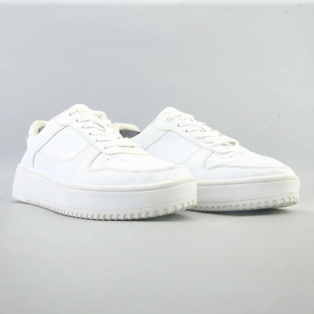 TIME AND TRU MEMORY FOAM Time And Tru casual shoe looks