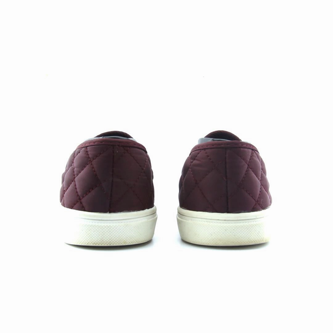TIME AND TRU MEMORY FOAM Time And Tru casual shoe looks