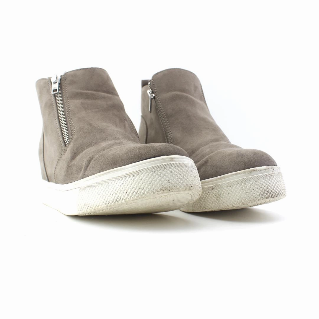TIME AND TRU MEMORY FOAM Time And Tru casual shoe looks