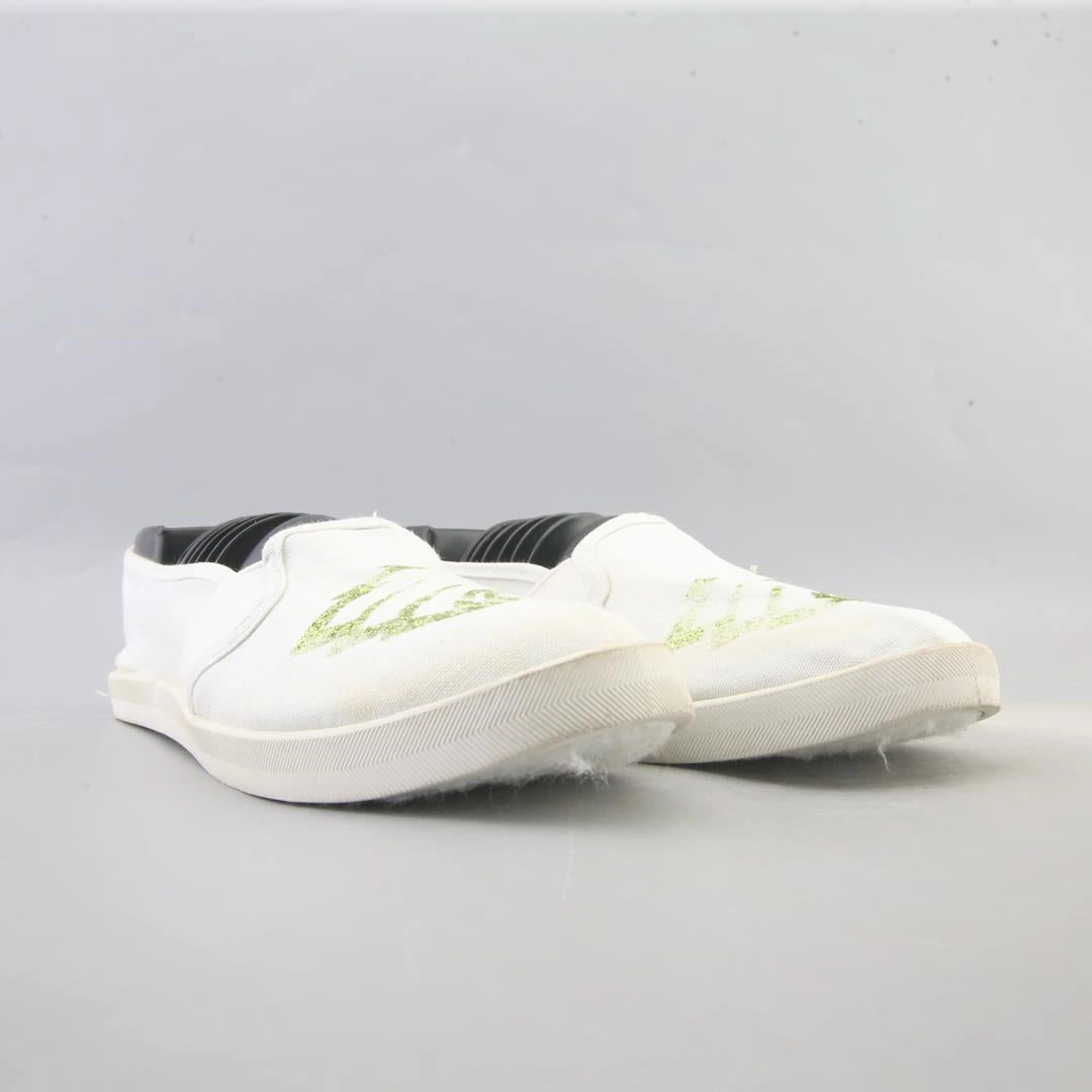 TIME AND TRU MEMORY FOAM Time And Tru casual shoe looks